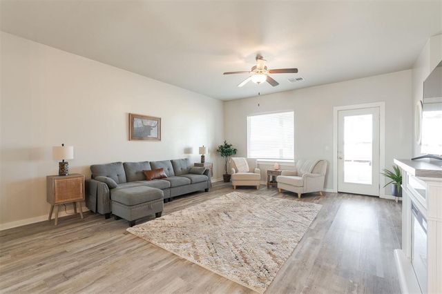 14325 Meadow Ridge Lane, Edmond, OK 73025