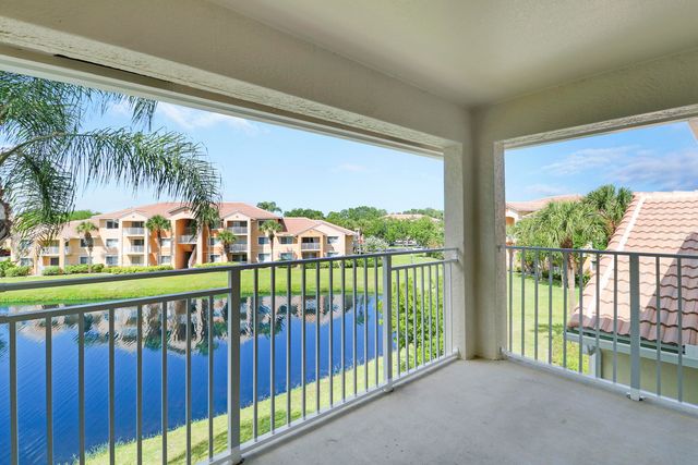 121 SW Palm Dr Apt 306, Port St Lucie, FL 34986