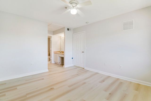 121 SW Palm Dr Apt 306, Port St Lucie, FL 34986