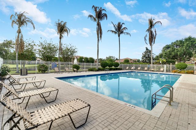 121 SW Palm Dr Apt 306, Port St Lucie, FL 34986