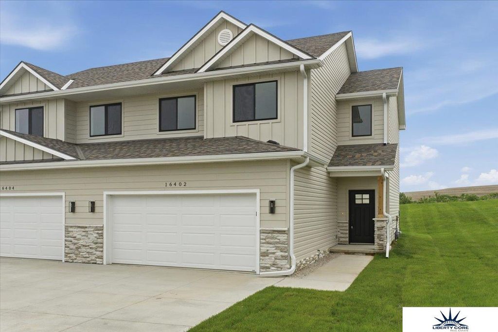 16402 Sumac Street, Bennington, NE 68007