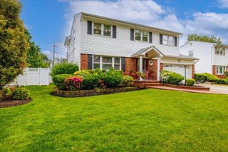 444 Derby Road, Baldwin, NY 11510