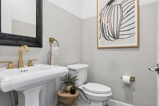 7003 E Lake Circle, Centennial, CO 80111