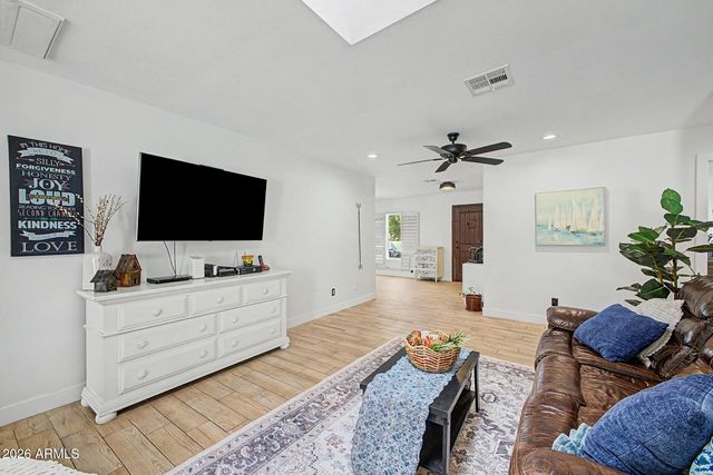 6125 E ASTER Drive, Scottsdale, AZ 85254