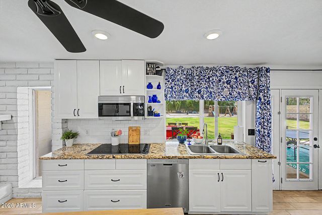 6125 E ASTER Drive, Scottsdale, AZ 85254