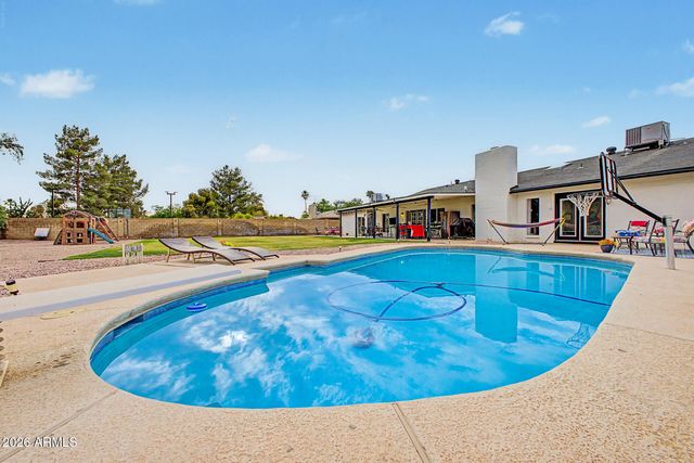 6125 E ASTER Drive, Scottsdale, AZ 85254