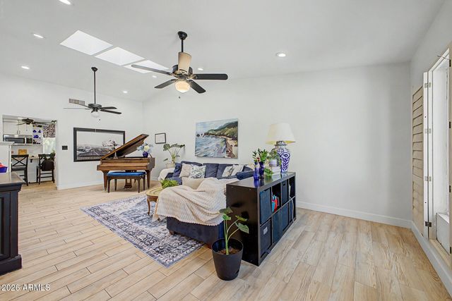 6125 E ASTER Drive, Scottsdale, AZ 85254