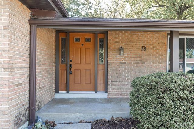 9 Tori Ann Drive, St Peters, MO 63376