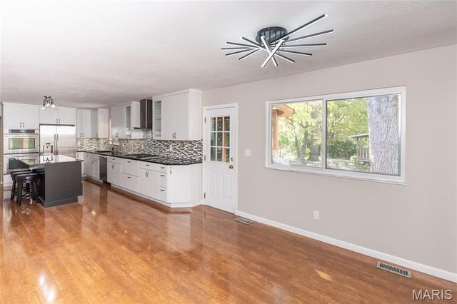 9 Tori Ann Drive, St Peters, MO 63376