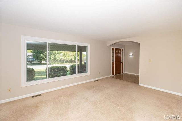 9 Tori Ann Drive, St Peters, MO 63376