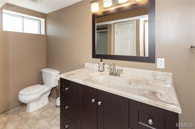 9 Tori Ann Drive, St Peters, MO 63376