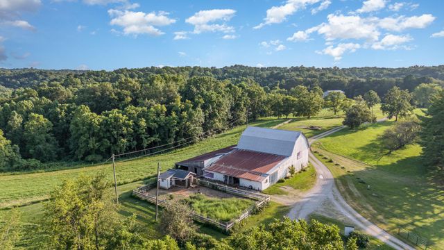 13299 Marshall Road, Rockbridge, OH 43149