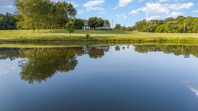13299 Marshall Road, Rockbridge, OH 43149
