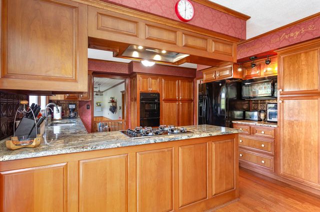 13299 Marshall Road, Rockbridge, OH 43149