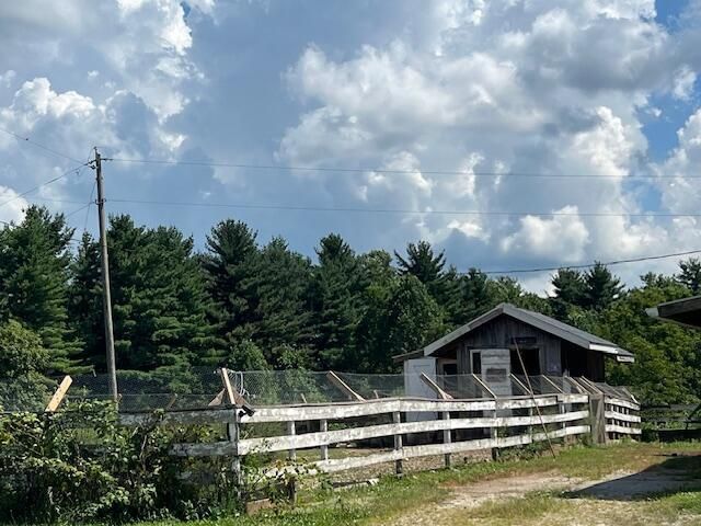13299 Marshall Road, Rockbridge, OH 43149