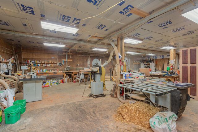 13299 Marshall Road, Rockbridge, OH 43149