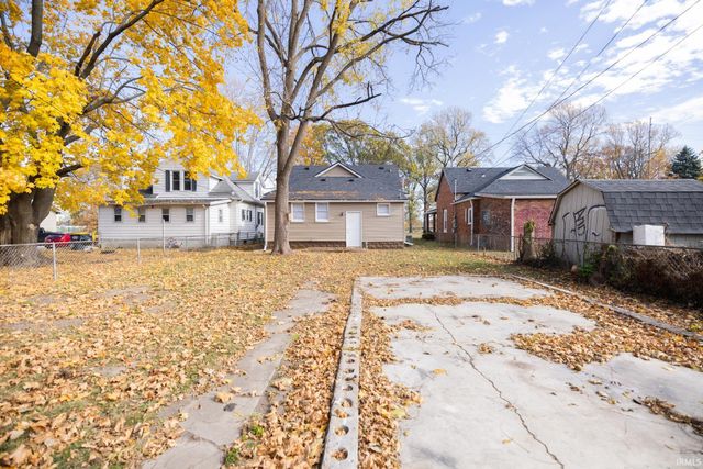 2007 Columbus Avenue, Anderson, IN 46016