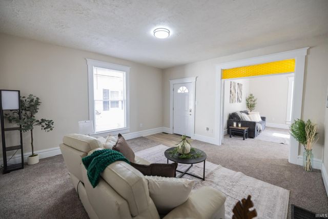 2007 Columbus Avenue, Anderson, IN 46016