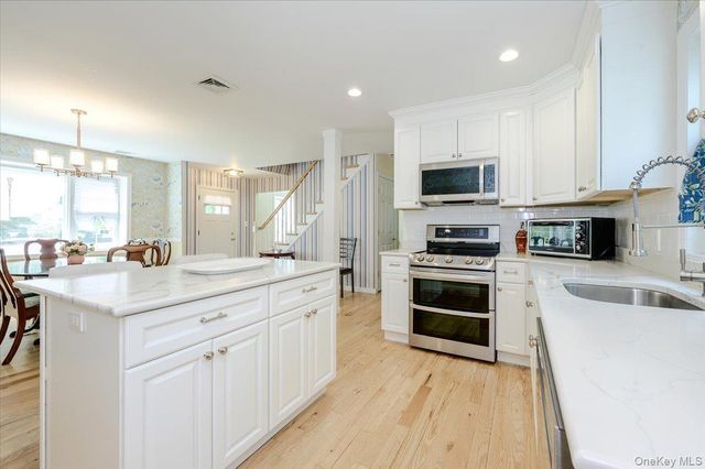 427 Westminster Road, Rockville Centre, NY 11570