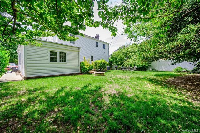 427 Westminster Road, Rockville Centre, NY 11570