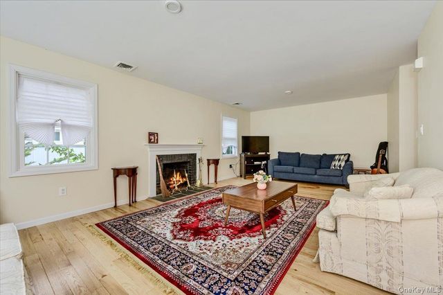 427 Westminster Road, Rockville Centre, NY 11570