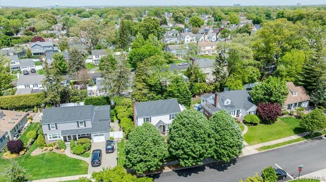 427 Westminster Road, Rockville Centre, NY 11570