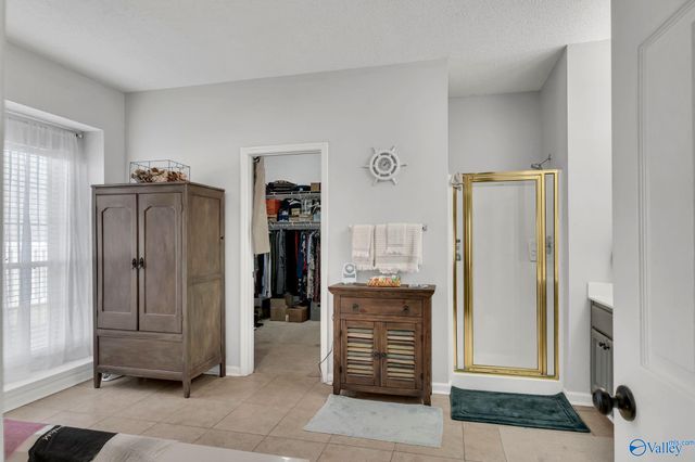 104 Kestrel Court SW, Huntsville, AL 35824