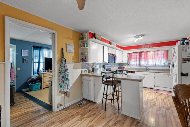 721 Claire Street, Rossville, GA 30741