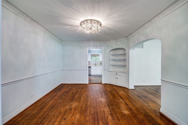 2731 Lovers Lane, University Park, TX 75225