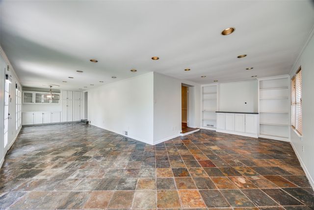 2731 Lovers Lane, University Park, TX 75225