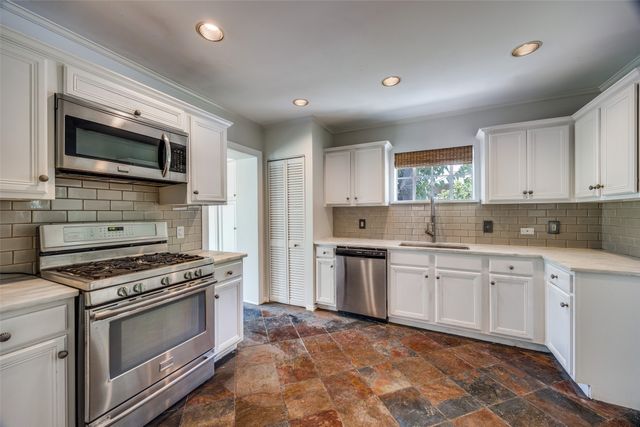 2731 Lovers Lane, University Park, TX 75225