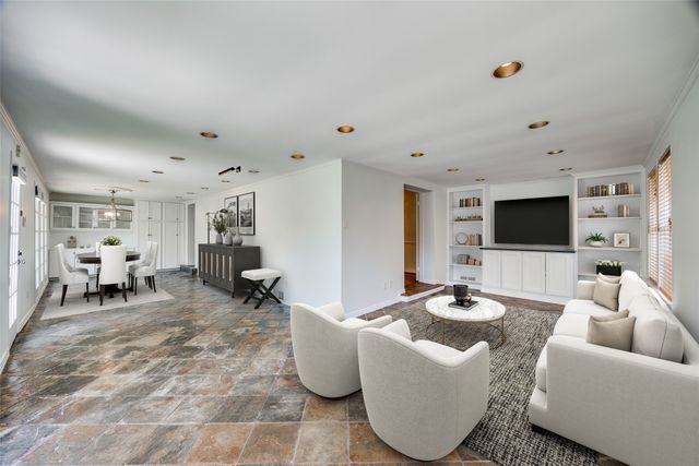 2731 Lovers Lane, University Park, TX 75225