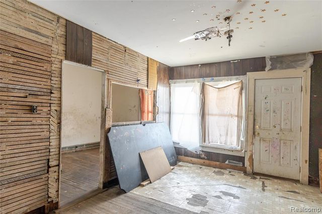 1488 17th Street, Detroit, MI 48216