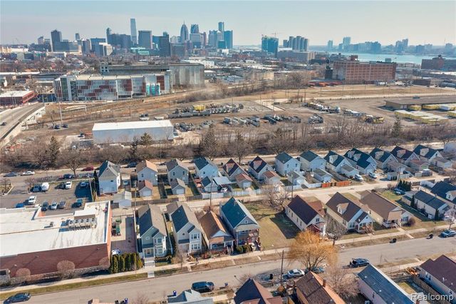 1488 17th Street, Detroit, MI 48216