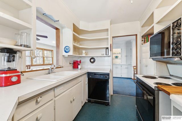 5201 S 77th Street, Ralston, NE 68127