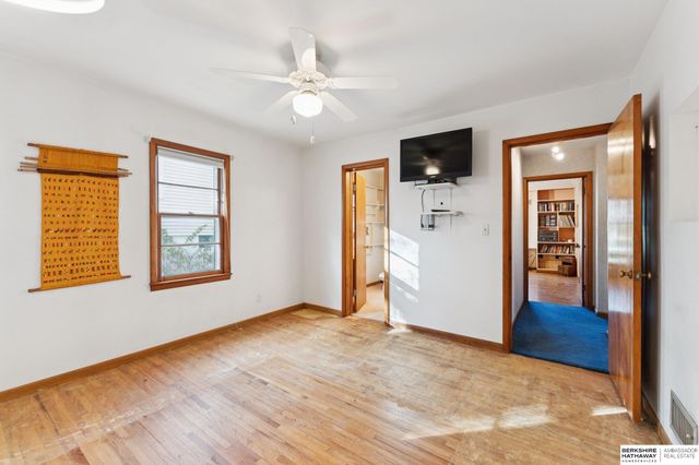 5201 S 77th Street, Ralston, NE 68127