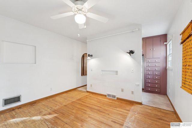 5201 S 77th Street, Ralston, NE 68127