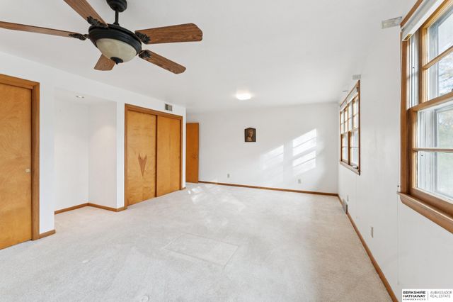 5201 S 77th Street, Ralston, NE 68127