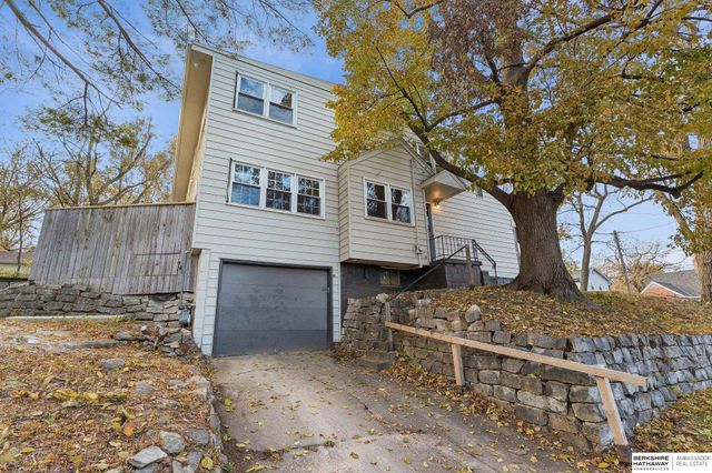 5201 S 77th Street, Ralston, NE 68127