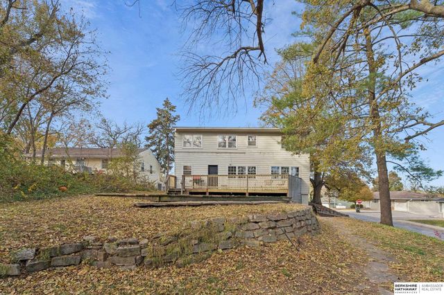 5201 S 77th Street, Ralston, NE 68127