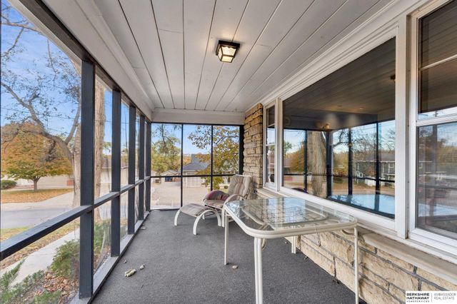 5201 S 77th Street, Ralston, NE 68127