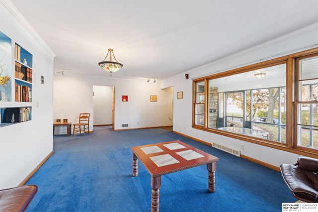 5201 S 77th Street, Ralston, NE 68127