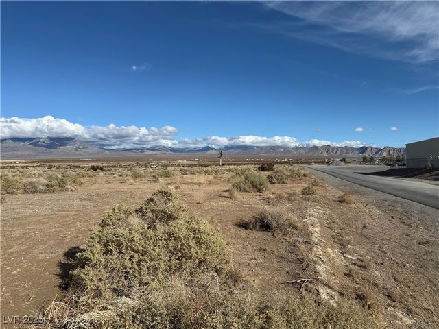830 East Boothill Drive, Pahrump, NV 89060