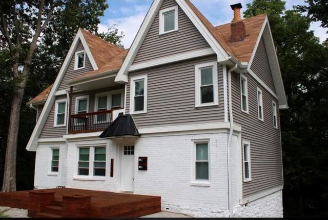 5025 Lydia Avenue, Kansas City, MO 64110