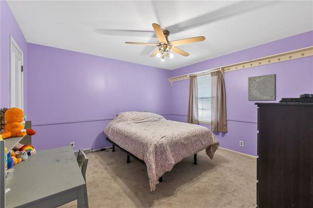 7209 N Woodland Avenue, Gladstone, MO 64118