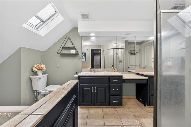 7209 N Woodland Avenue, Gladstone, MO 64118