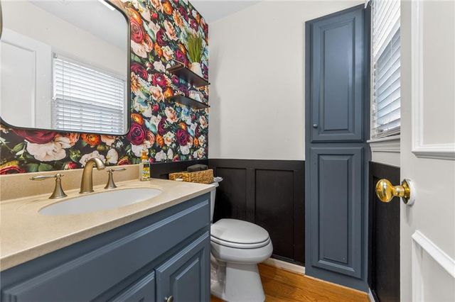 7209 N Woodland Avenue, Gladstone, MO 64118
