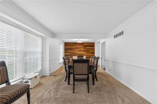 7209 N Woodland Avenue, Gladstone, MO 64118