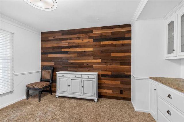 7209 N Woodland Avenue, Gladstone, MO 64118