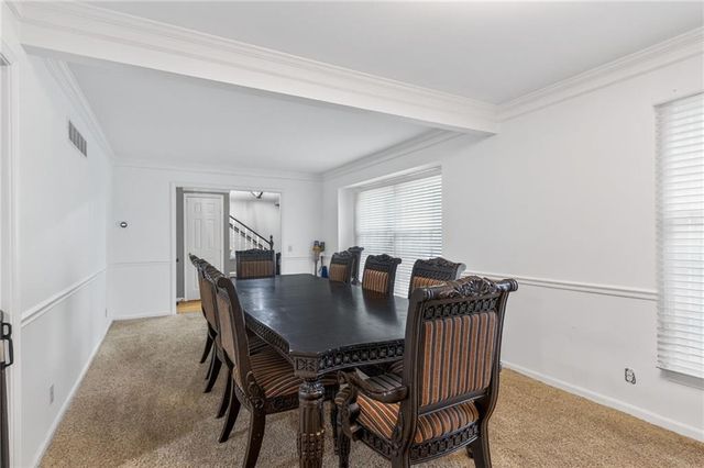 7209 N Woodland Avenue, Gladstone, MO 64118